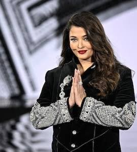 Aishwarya Rai Bachchan Returns to Paris Fashion Week